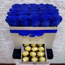 BOX OF 25 BLUE ROSES c/ FERRERO ROCHER